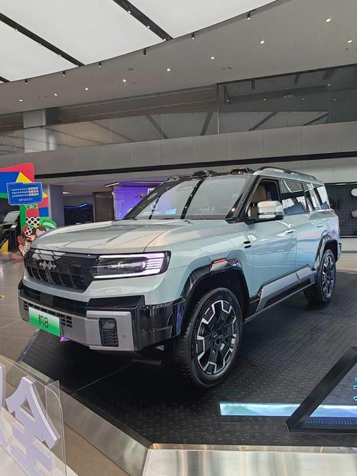 重庆109比亚迪方程豹硬派越野的爆款，英菲尼迪35周年与你共成长